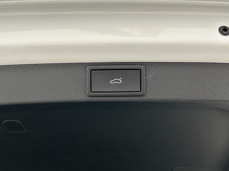 Škoda Octavia 2.0 TSI 4x4 SportLine - fotka 25 z 28