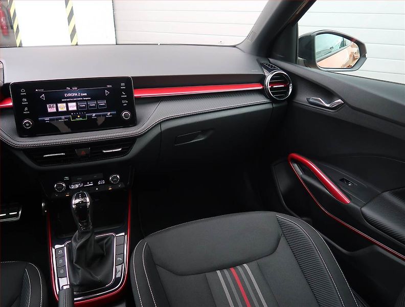 Škoda Fabia (2024) Monte Carlo 1.0 TSI - fotka 8 z 20