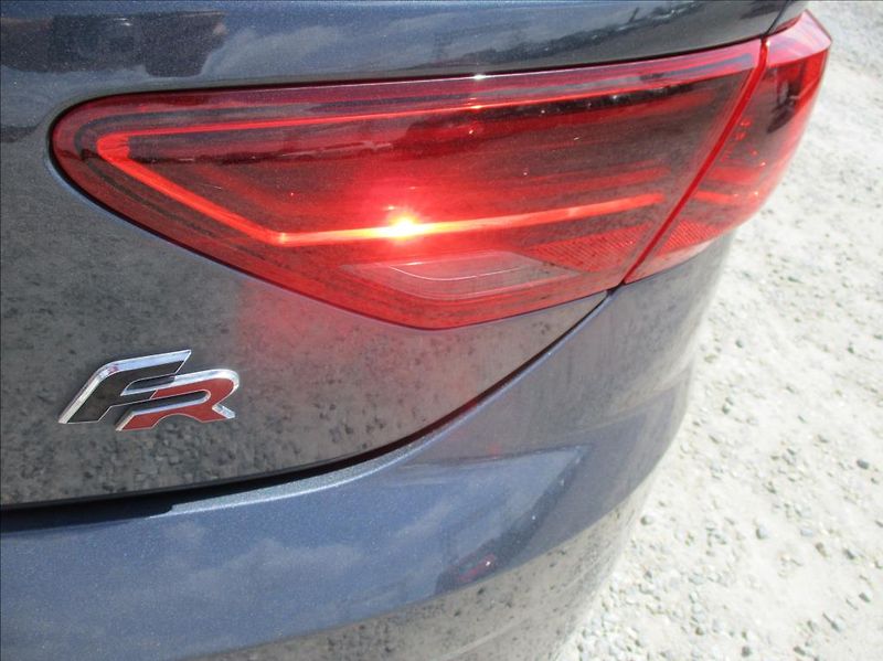 Seat Leon 1,5 TSI FR, digiklima,servis, - fotka 43 z 50