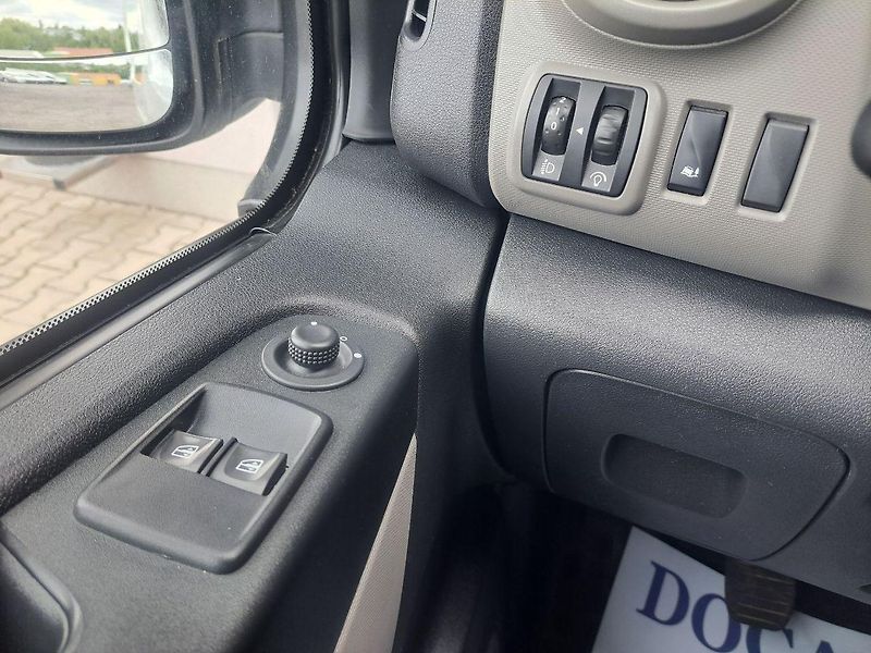 Renault Trafic (2018) 1.6 DCI L2H1 Comfort, ZÁRUKA - fotka 17 z 29