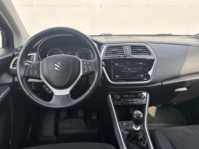 Suzuki SX4 S-Cross 1,4 BoosterJet Premium AllGrip - fotka 5 z 28
