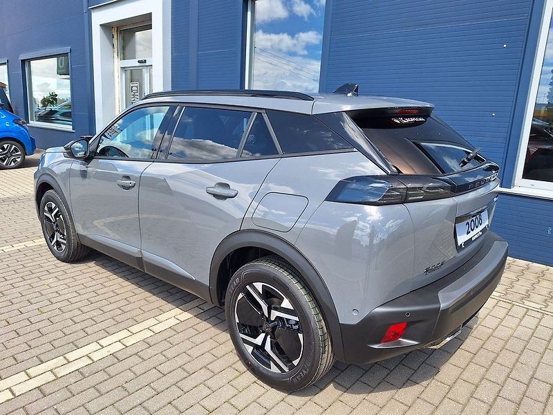 Peugeot 2008 (2025) ALLURE PureTech 130 EAT8 - fotka 3 z 17