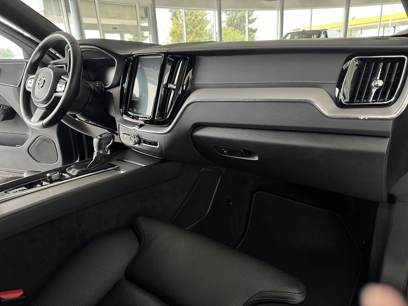 Volvo XC60 T5 Polestar*Inscription*HeadUP - fotka 13 z 34