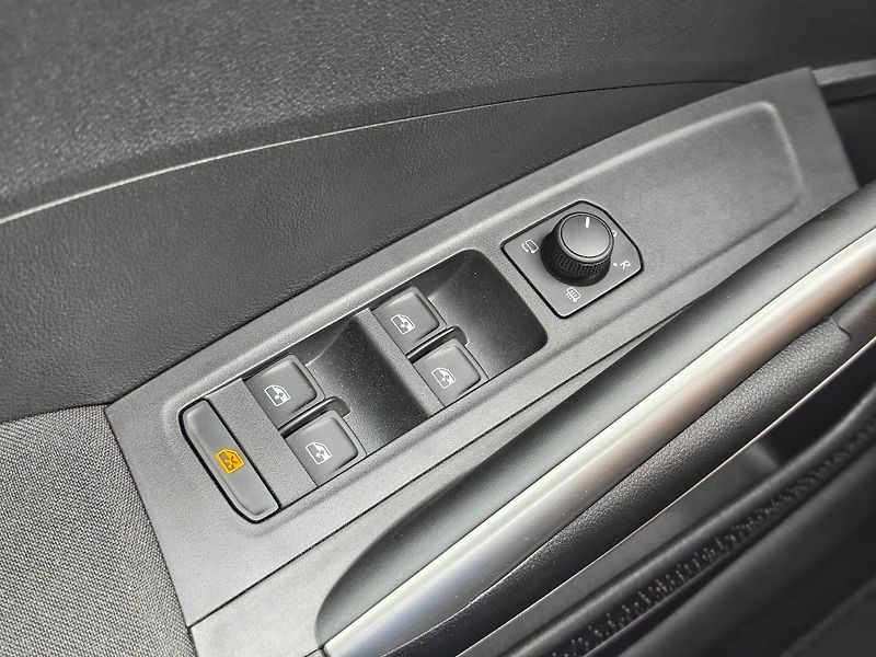 Škoda Fabia Style 6MP 1,0TSI - fotka 19 z 22