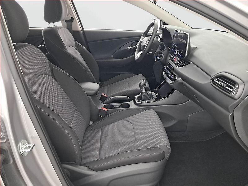 Hyundai i30 (2026) 1.0 T-GDI, COMFORT, DPH - fotka 9 z 19