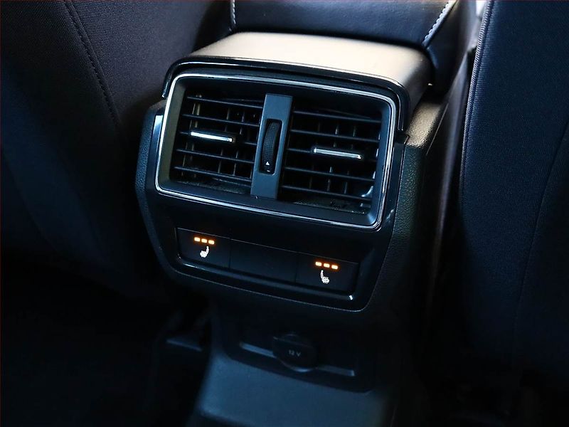 Škoda Karoq (2021) 2.0 TDI, Automat, ČR,1.maj - fotka 21 z 21