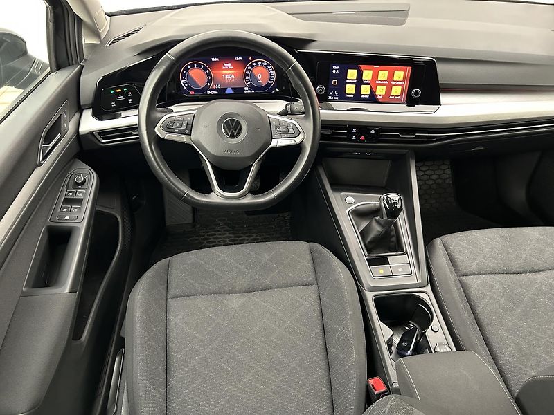 Volkswagen Golf 1.5 TSI LIFE - fotka 14 z 26