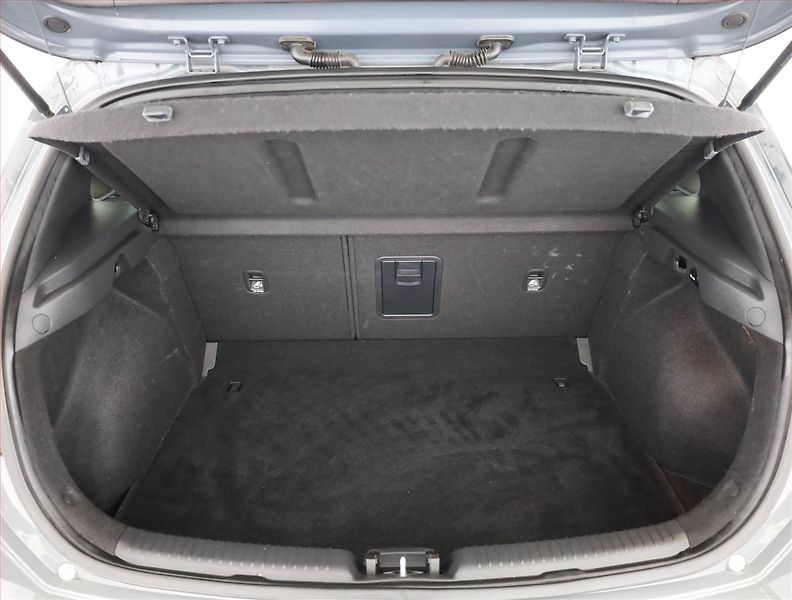 Hyundai i30 (2022) N-Line 1.5 T-GDI MHEV, ČR - fotka 20 z 21
