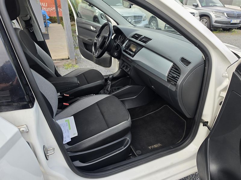 Škoda Fabia 1.4 TDI Parkovací senzory  - fotka 10 z 17