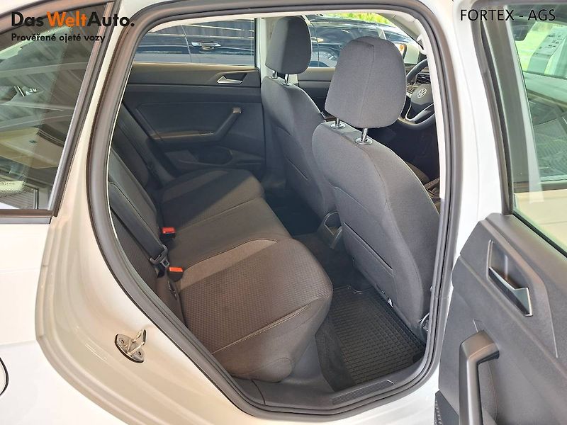 Volkswagen Taigo (2022) 1.0 TSI,70kW - fotka 14 z 28