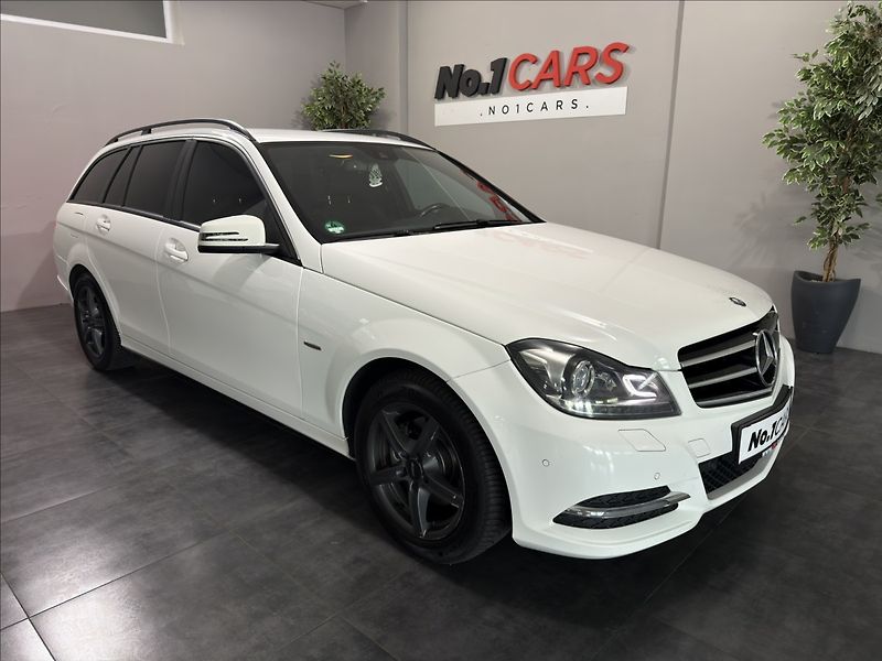 Mercedes-Benz Třídy C 2,2   250CDI 4MATIC AVANTGARDE - fotka 2 z 28