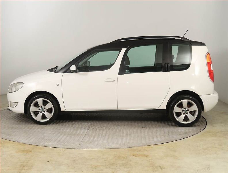 Škoda Roomster (2011) 1.6 TDI, po STK, jezdí dobře - fotka 3 z 17