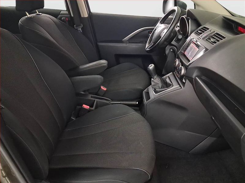 Mazda 5 (2014) 1.6 D, 7 míst, Navi, Tempomat - fotka 9 z 21