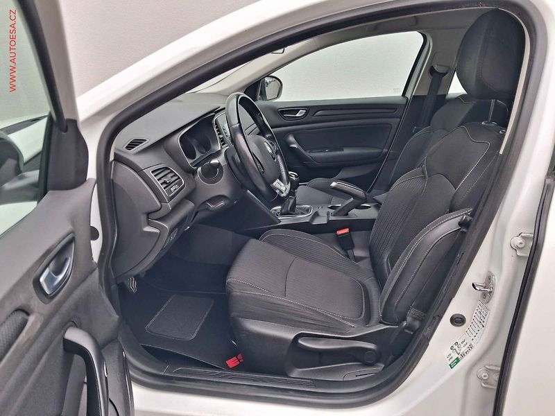 Renault Mégane (2017) 1.5 dCi, ČR, servis.kniha, AC - fotka 9 z 17