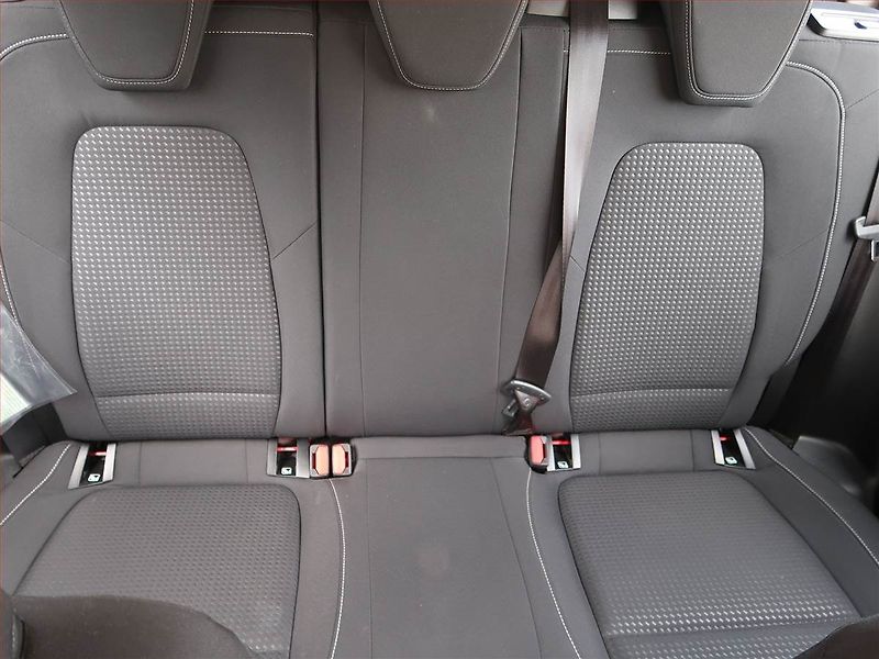 Ford Focus (2020) 1.0 EcoBoost, Tempomat - fotka 10 z 17