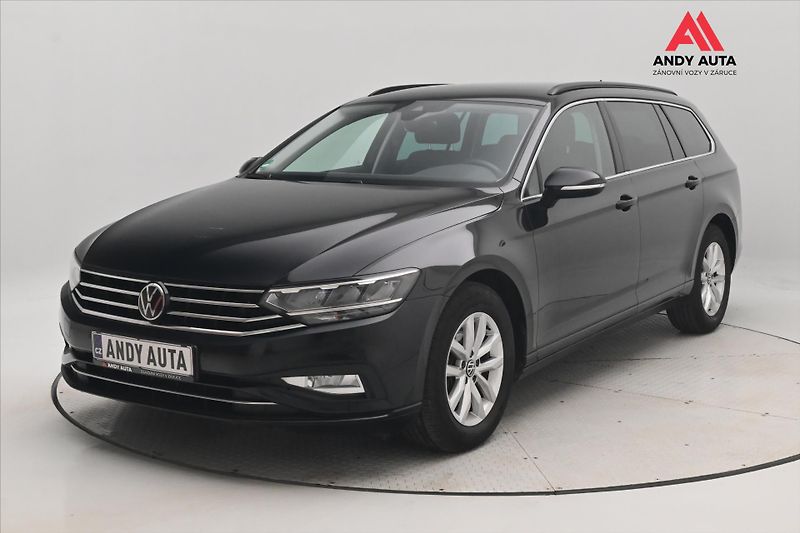 Volkswagen Passat 2,0 TDI 110KW DSG BUSINESS Zár - fotka 1 z 32