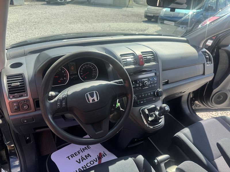 Honda CR-V (2010) 2.0i-VTEC,110KW,4x4,2SADY KOL - fotka 16 z 45