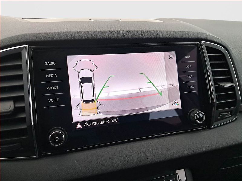 Škoda Karoq (2021) 1.5 TSI - fotka 20 z 22