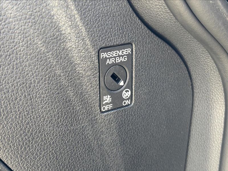 Volkswagen Golf 1,0 TSI 81 kW Comfortline - fotka 20 z 48
