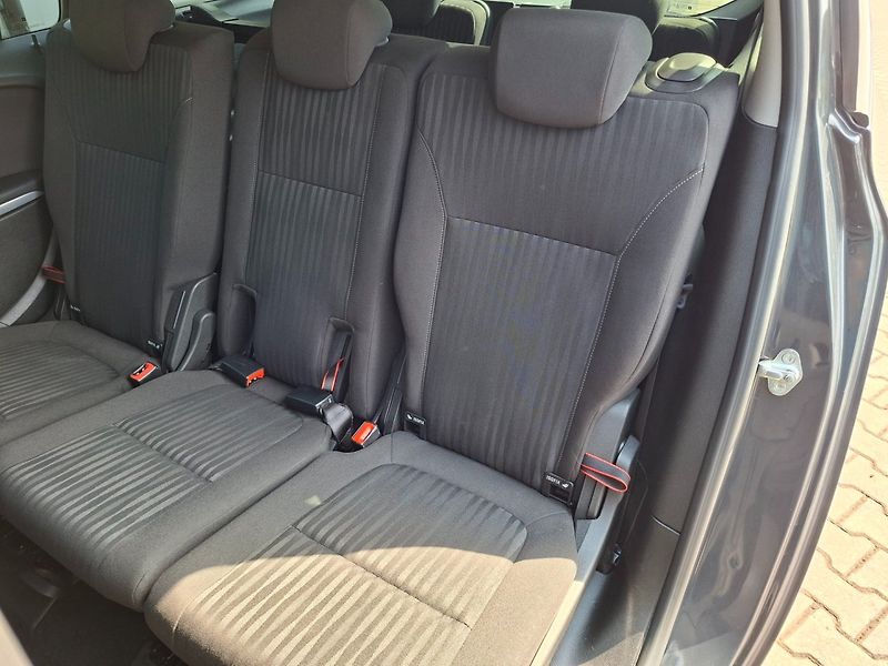 Opel Zafira (2013) TOURER 2.0CDTI 96kW -7.MÍST - fotka 29 z 41