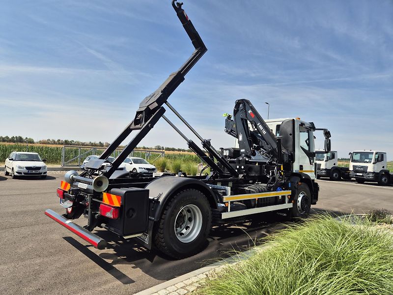 Iveco Eurocargo 180E28 HIAB 102 KONTEJNER  - fotka 4 z 23