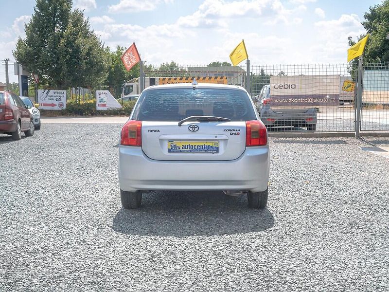 Toyota Corolla (2003) 2.0D 81KW – PO SERVISU - fotka 6 z 37
