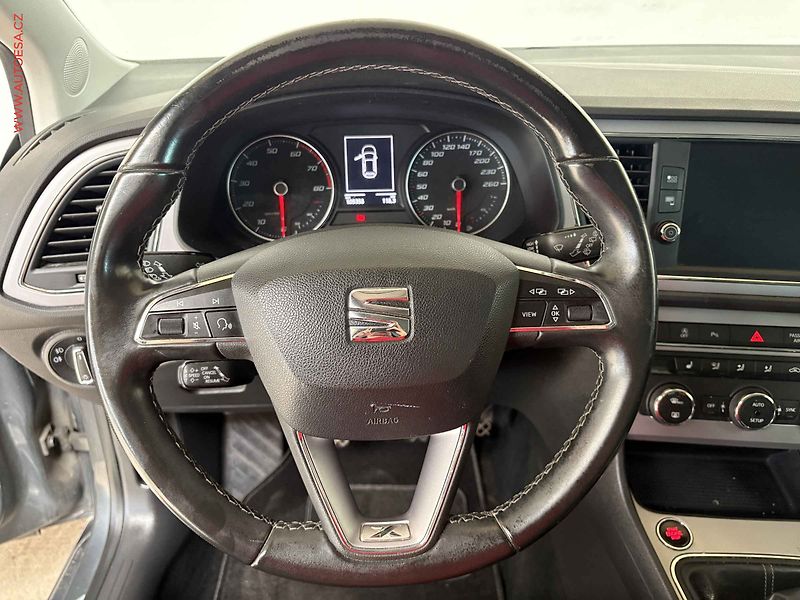 Seat Leon (2018) 1.8 TSi, Xcellence, TZ, +kola - fotka 15 z 16