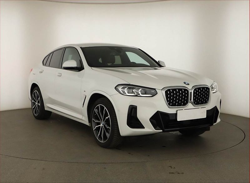 BMW X4 (2023) xDrive20d, DPH, Tažné, ACC, ČR - fotografie inzerátu
