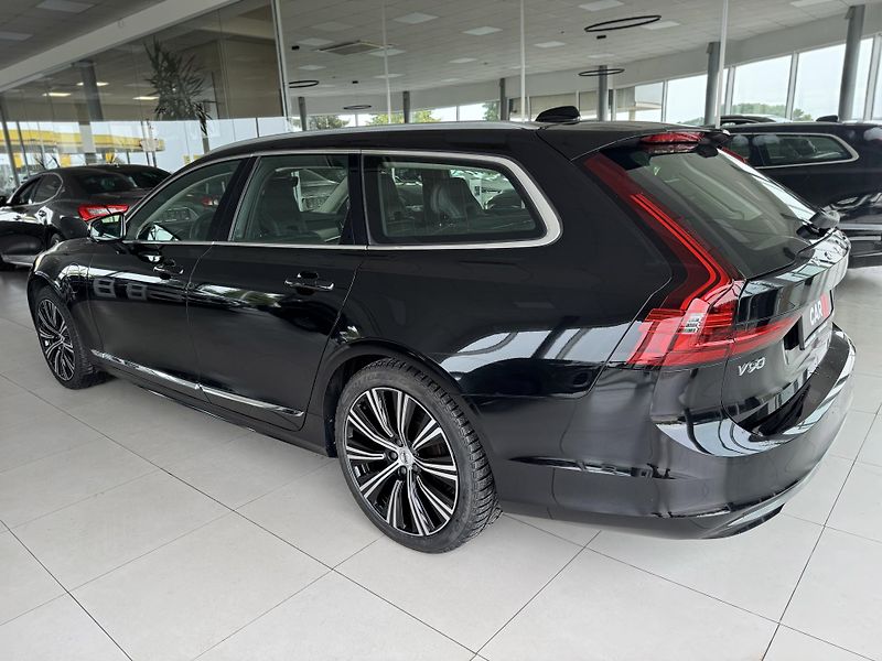 Volvo V90 T6 AWD*Recharge*KeyLess*Tažné - fotka 7 z 37