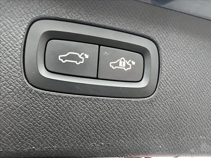 Volvo XC90 2,0 D5,Polestar AWD - fotka 11 z 32