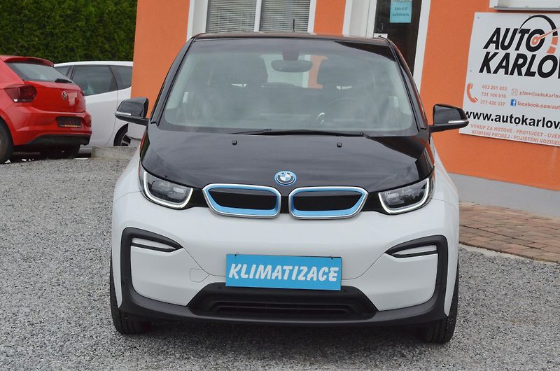 BMW i3 (2022) 120Ah // REZERVOVÁNO // - fotka 2 z 36