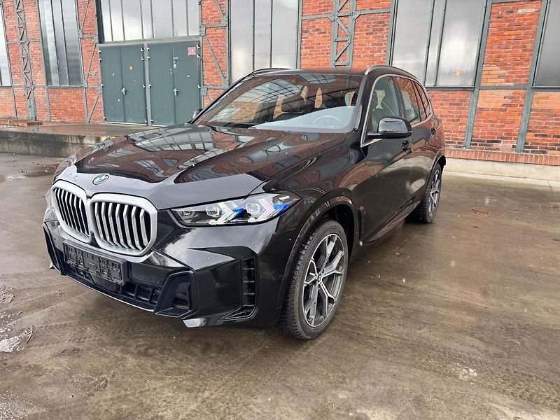 BMW X5 (2024) xDrive30d M SPORT PAKET - fotka 3 z 28