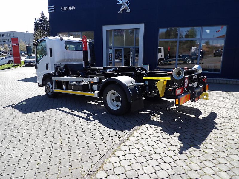 Isuzu M30 (2026) 7,5t 3,0L 150k A/T hák. nosič - fotka 7 z 44