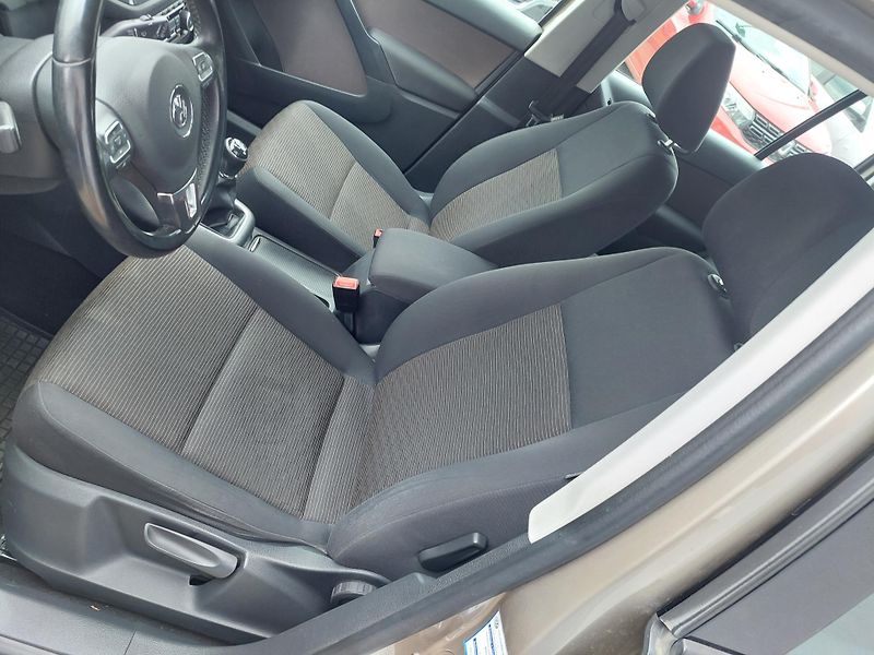 Volkswagen Tiguan (2014) Trend 2.0TDi 81kW - fotka 18 z 32