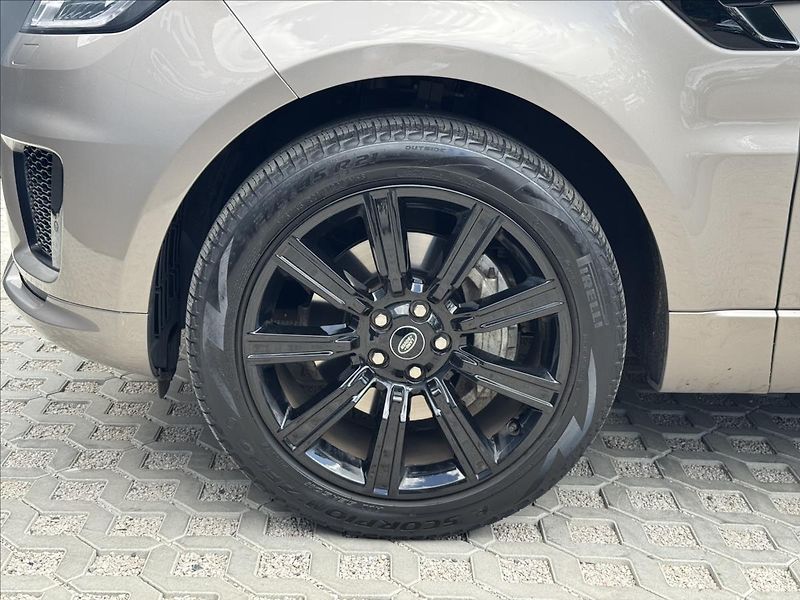 Land Rover Range Rover Sport 3,0 D300 HSE Dynamic AT DPH - fotka 33 z 37