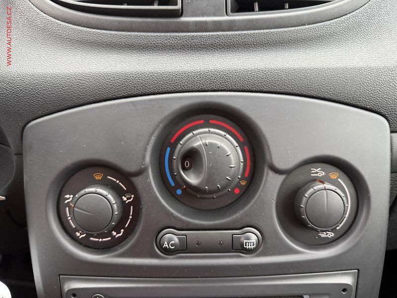 Renault Clio (2009) 1.2 i, ČR, AC, STK3/28 - fotka 13 z 15