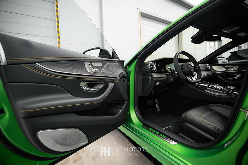 Mercedes-Benz AMG GT (2025) AMG GT63 S E Perf 620kW - fotka 24 z 63