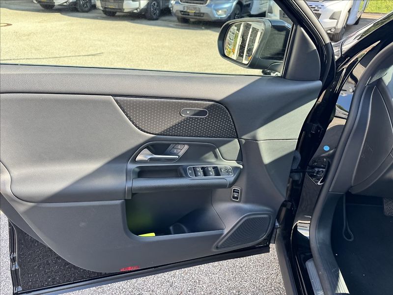 Mercedes-Benz GLA 1,3   200 - fotka 10 z 13