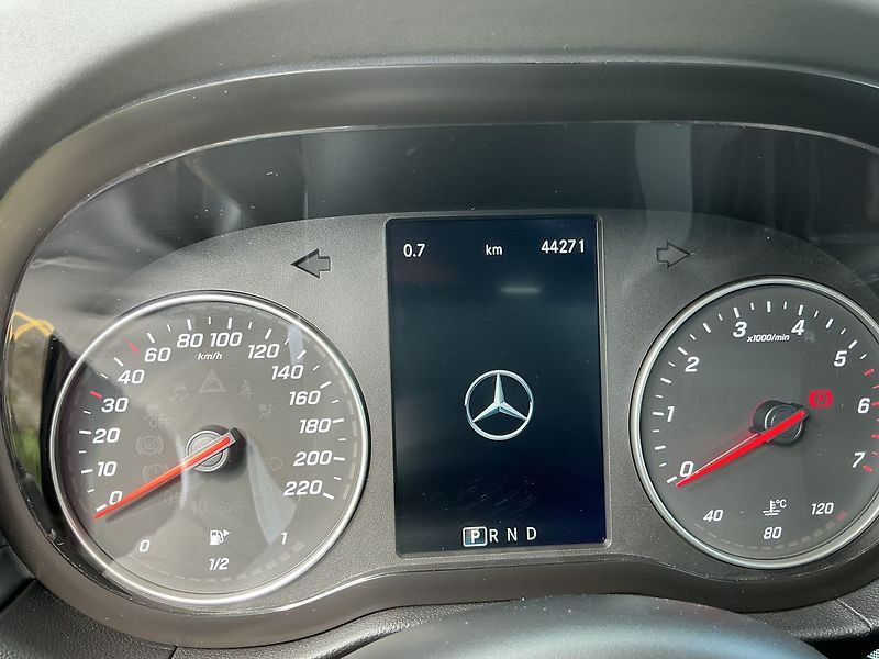 Mercedes-Benz Třídy T 180 PROGRESSIVE - fotka 22 z 22