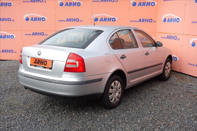 Škoda Octavia 1,6 i 75KW, ČR, KLIMATIZACE. - fotka 7 z 25
