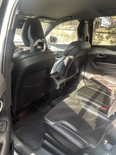 Volvo XC90 (2015) D5 AWD ,R-design, 1.majitel - fotka 16 z 18