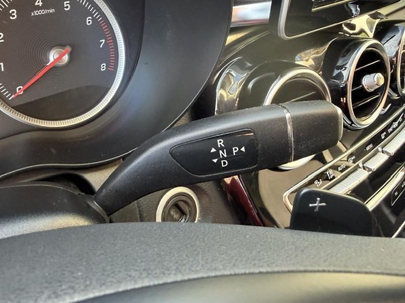Mercedes-Benz Třídy C C 180, ČR,AMG PAKET, AUTOMAT - fotka 26 z 37