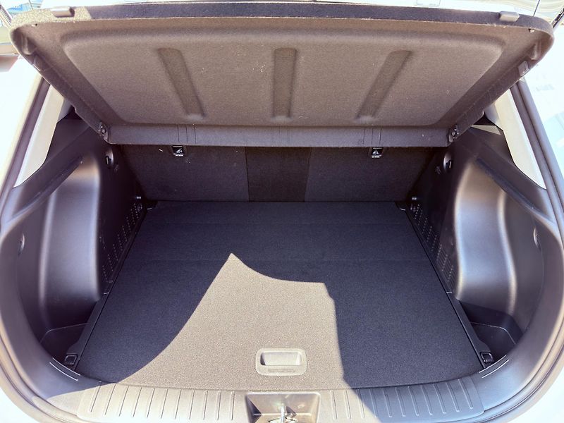 Hyundai Kona 1,6-110KW,AUTOMAT,TAŽNÉ,S-TECH - fotka 28 z 31