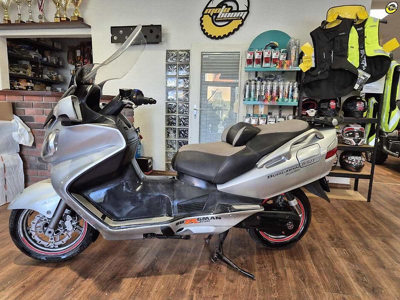 Suzuki Burgman 650 Executive (2005) - fotka 3 z 20