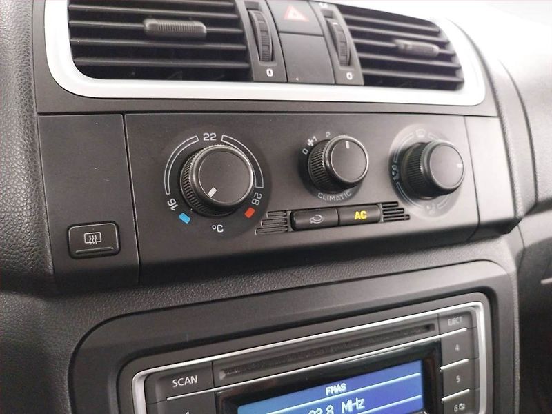 Škoda Roomster (2008) Ambition 1.4 16V, po STK - fotka 13 z 17