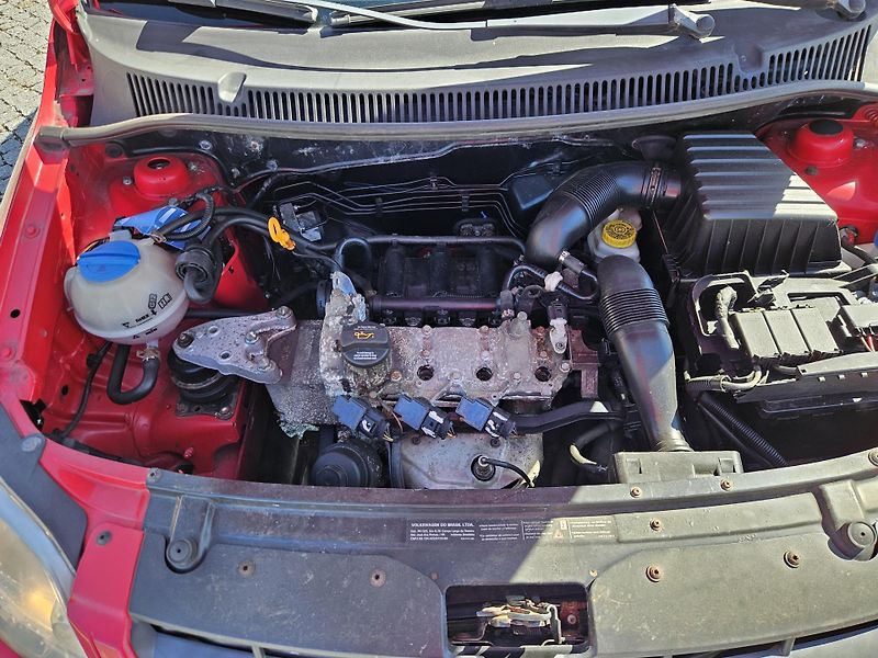 Volkswagen Fox (2006) 1.2, MOŽNÉ SPLÁTKY  - fotka 15 z 18