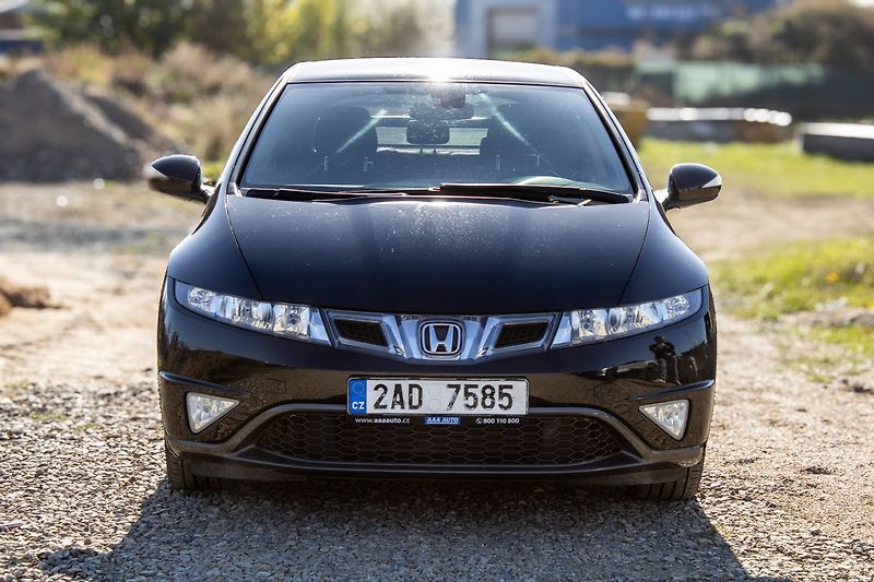 Honda Civic - fotka 2 z 34