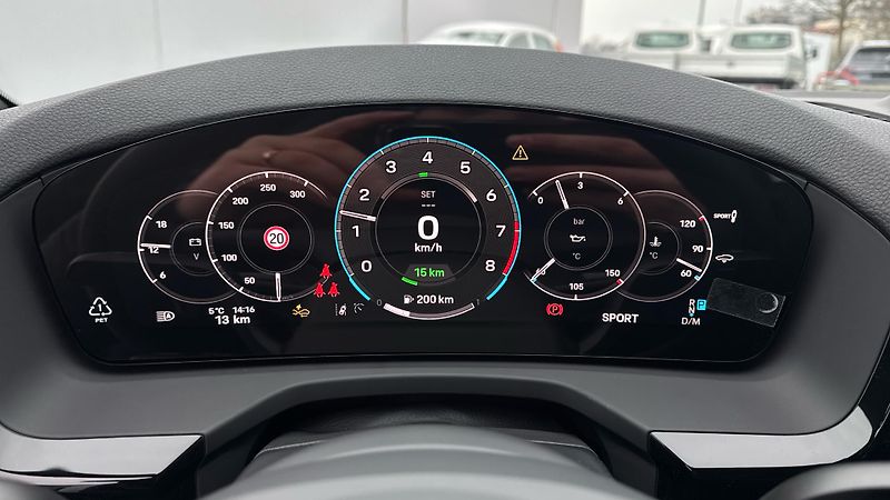 Porsche Panamera 4 E-Hybrid - fotka 25 z 30