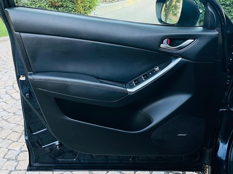 Mazda CX-5 2.5i 4x4 AUT 1.MAJITEL KAMERA - fotka 31 z 53