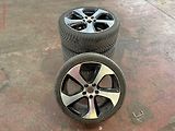 Volkswagen Golf (2015) 2.0 TFSi, GTi, DSG, bixen - náhled 18